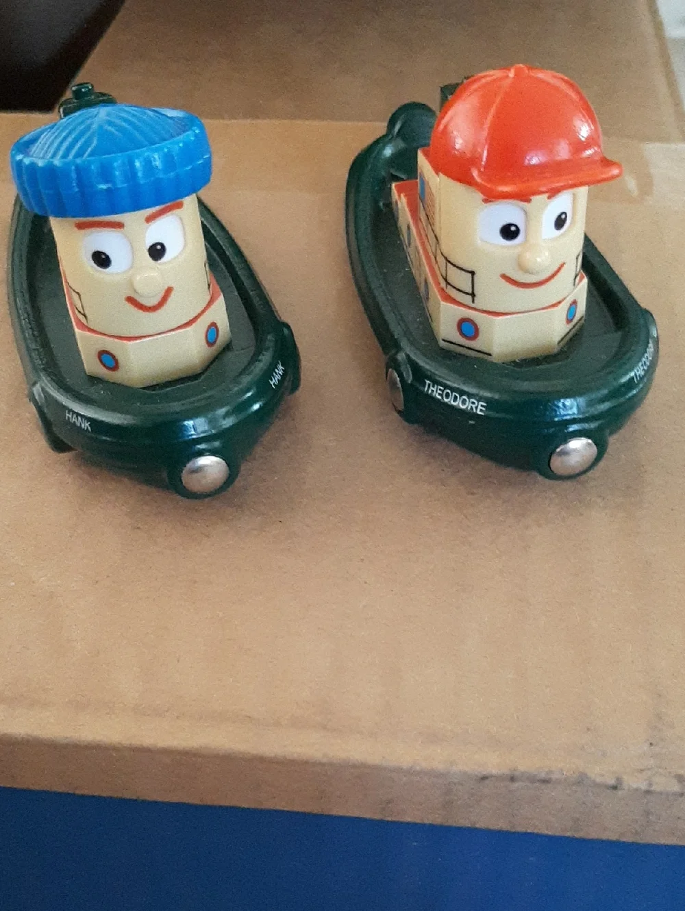 Brio Tugboats Theodore And Hank